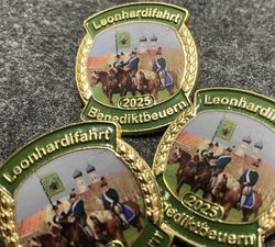 Festzeichen für die Leonhardifahrt Benediktbeuern 2025