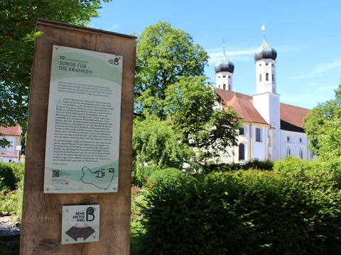 Stele 10 des Themenweges zur Regel des hl. Benedikt