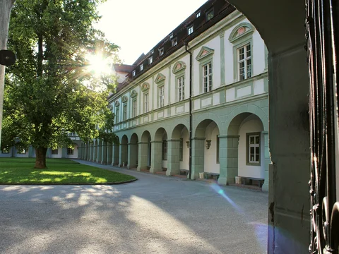 Eingangstor zum Klosterhof