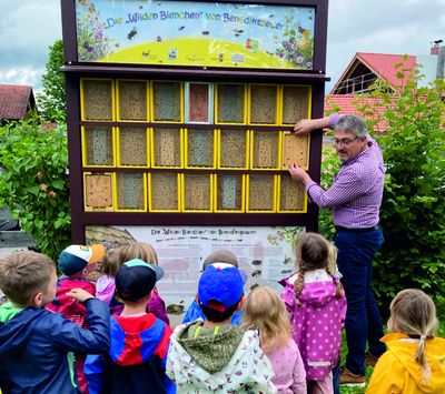 Wildbienenstation im Gemeindepark
